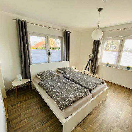 Sinis Friesenstube Appartement Zwischenbergen Buitenkant foto