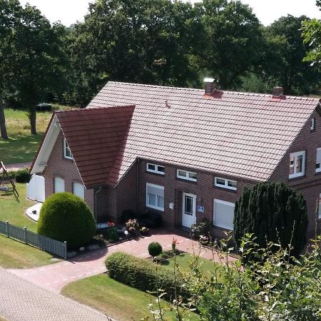 Sinis Friesenstube Appartement Zwischenbergen Buitenkant foto