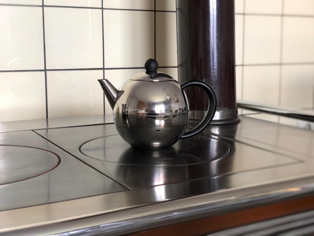 Sinis Friesenstube Appartement Zwischenbergen Buitenkant foto