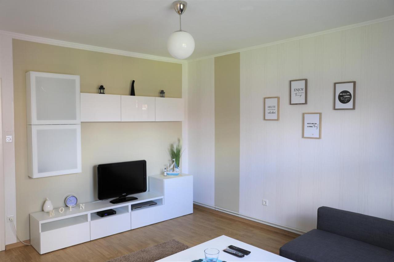 Sinis Friesenstube Appartement Zwischenbergen Buitenkant foto