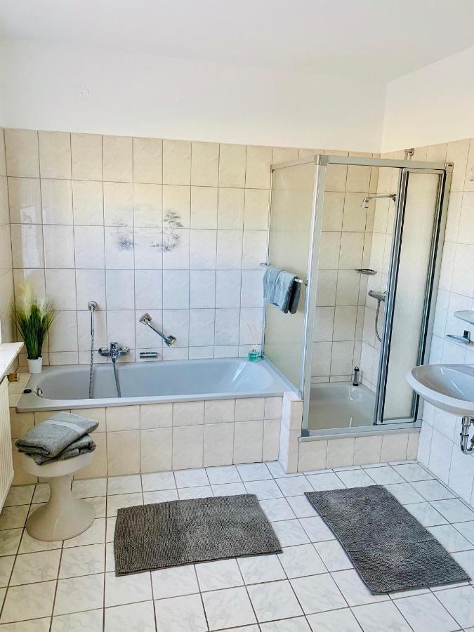 Sinis Friesenstube Appartement Zwischenbergen Buitenkant foto